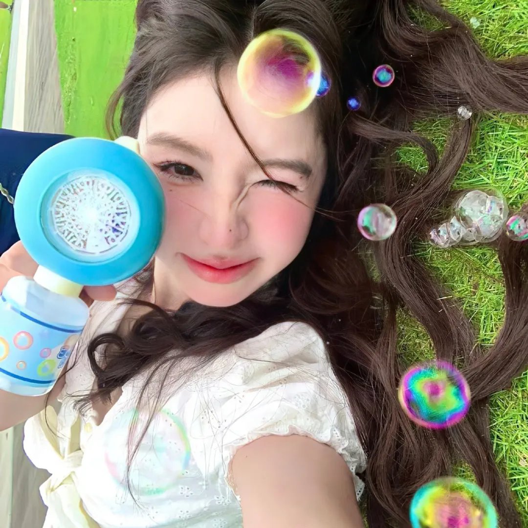 女高怪谈重启：母校海报